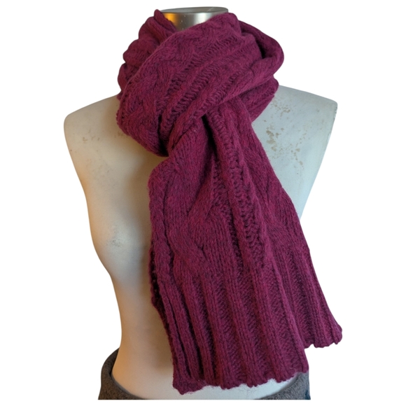 Marc by Marc Jacobs Fuchsia Knit Wool Cable Scarf - Picture 9 of 9